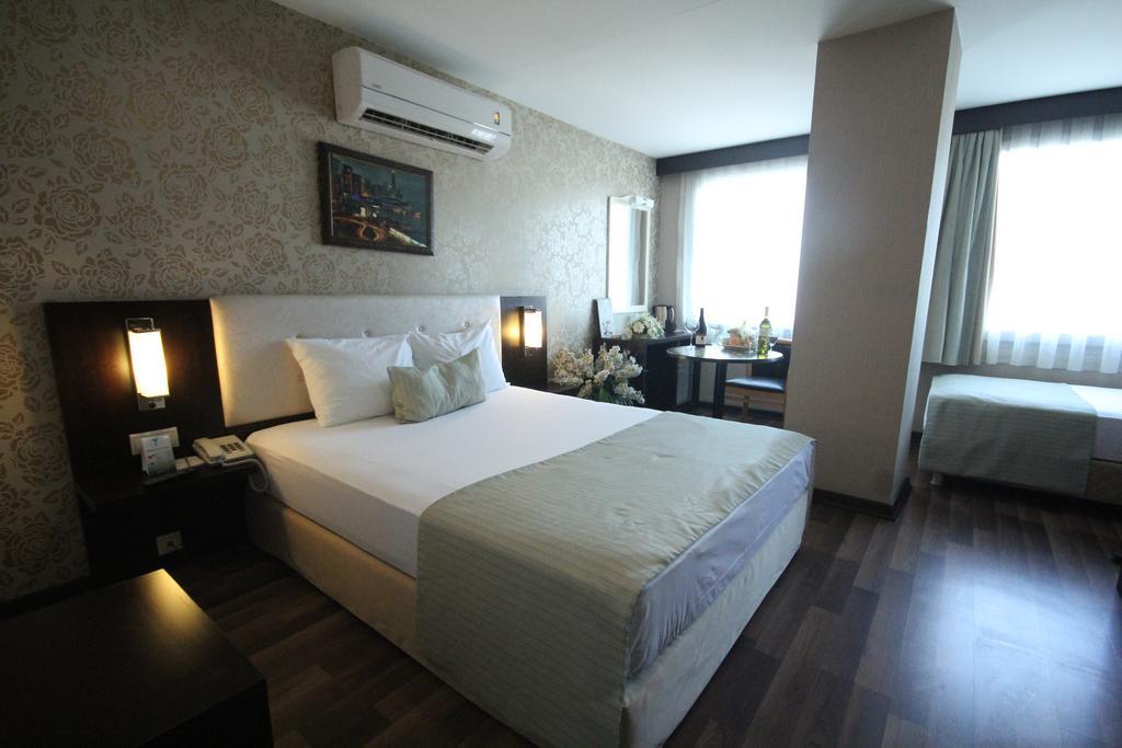 Palmcity Hotel Akhisar Room photo